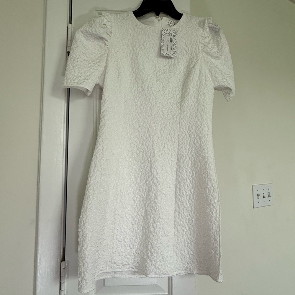 Elegant White Textured Dress